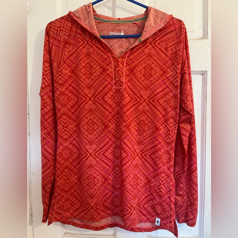 Smartwool Women's Red Geometric Hoodie Tunic in size small